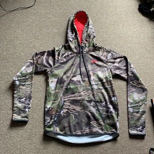 Limited edition under armour camo hoodie